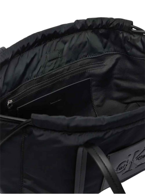 Borsa in nylon con coulisse Calvin Klein | LV04F3703GUB1